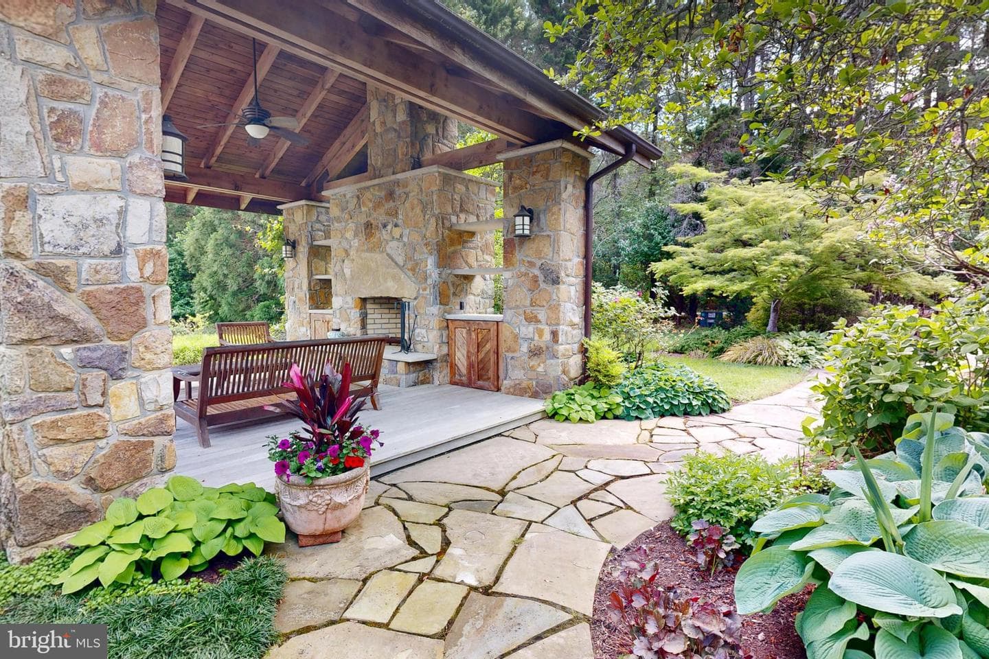 6906 Travelers Rest Circle photo 42
