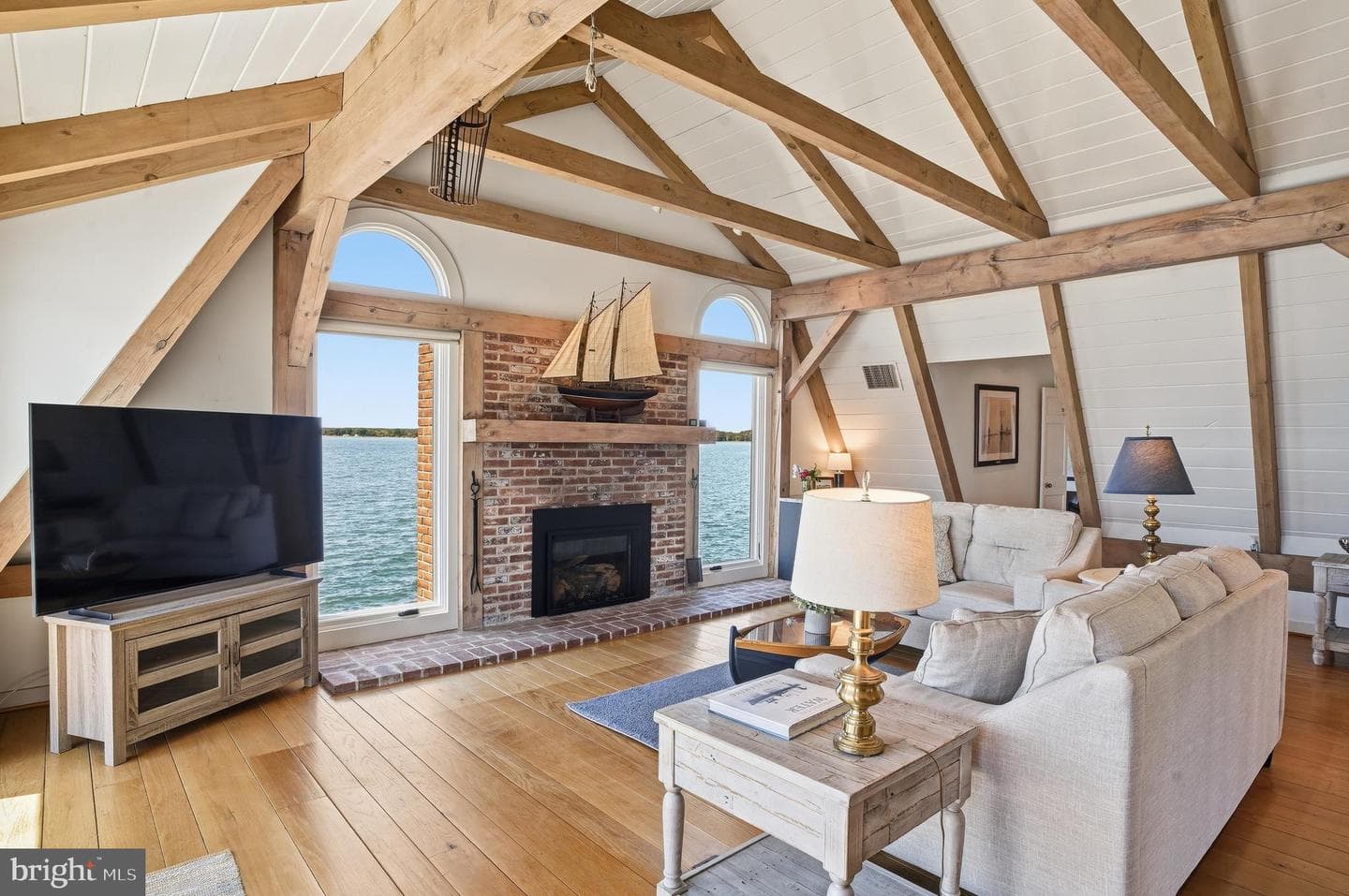 121 Pier Street photo 32