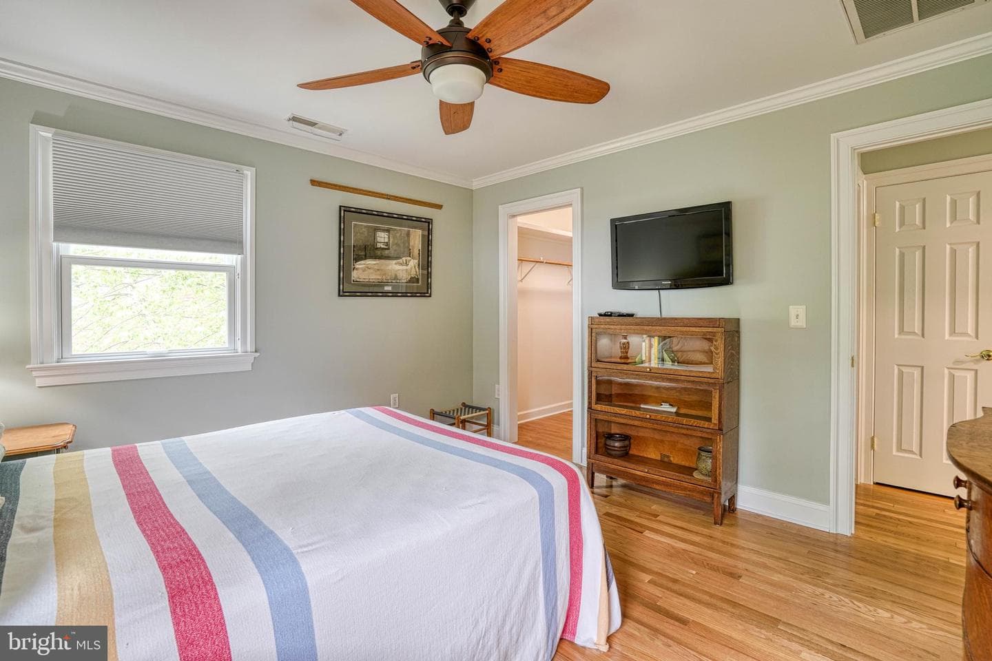 504 Bainbridge Place photo 37