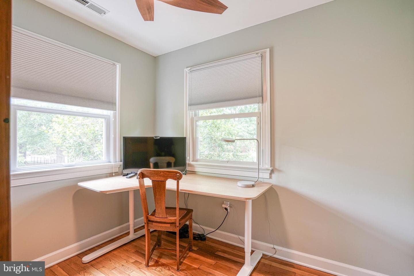 504 Bainbridge Place photo 40