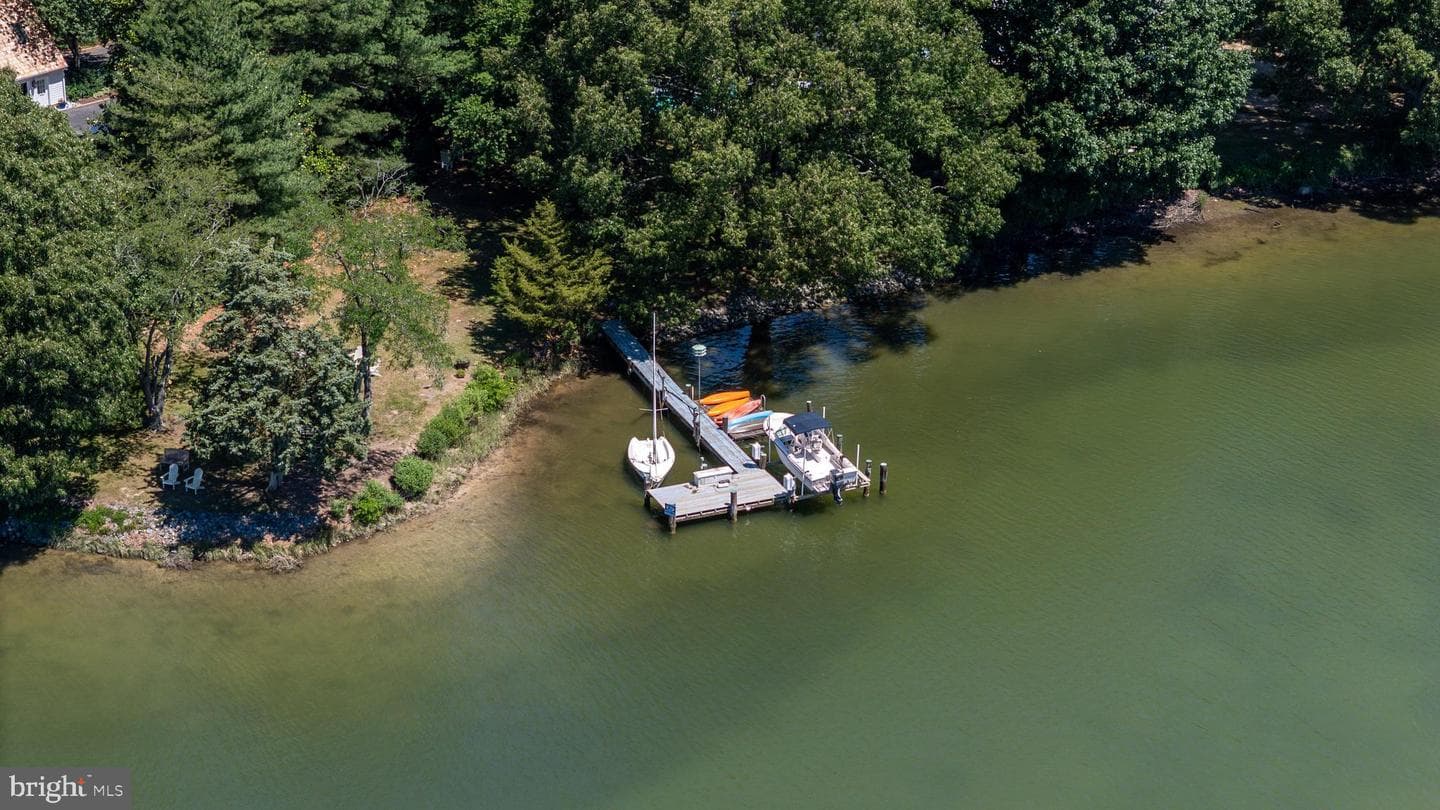 7272 Waverly Island Road photo 55