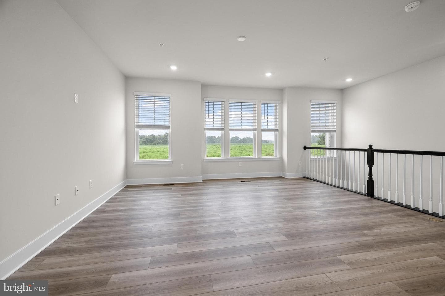 1416 Lake Geneva Drive photo 6
