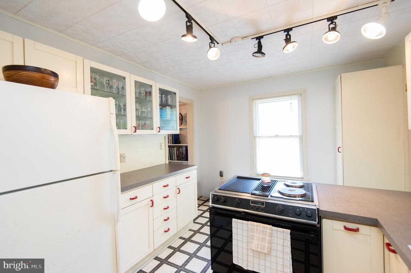 347 N Washington Street photo 31