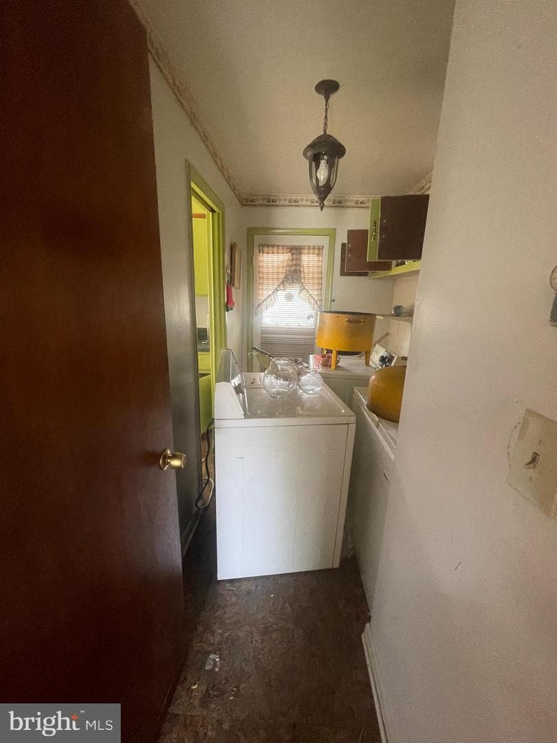28 Clay St photo 3