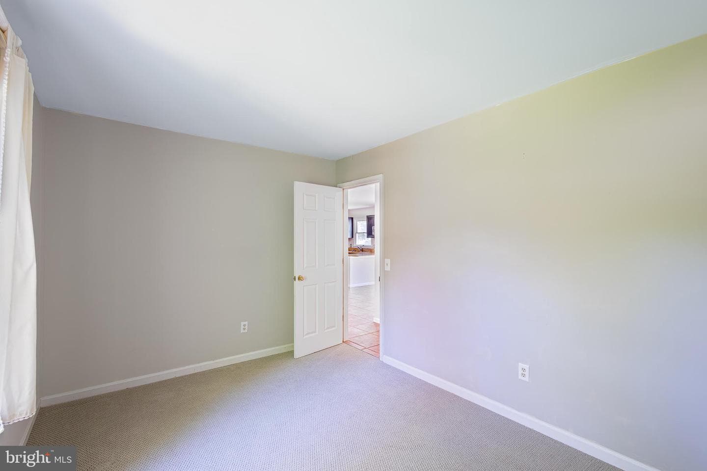 312 Spring Drive photo 19