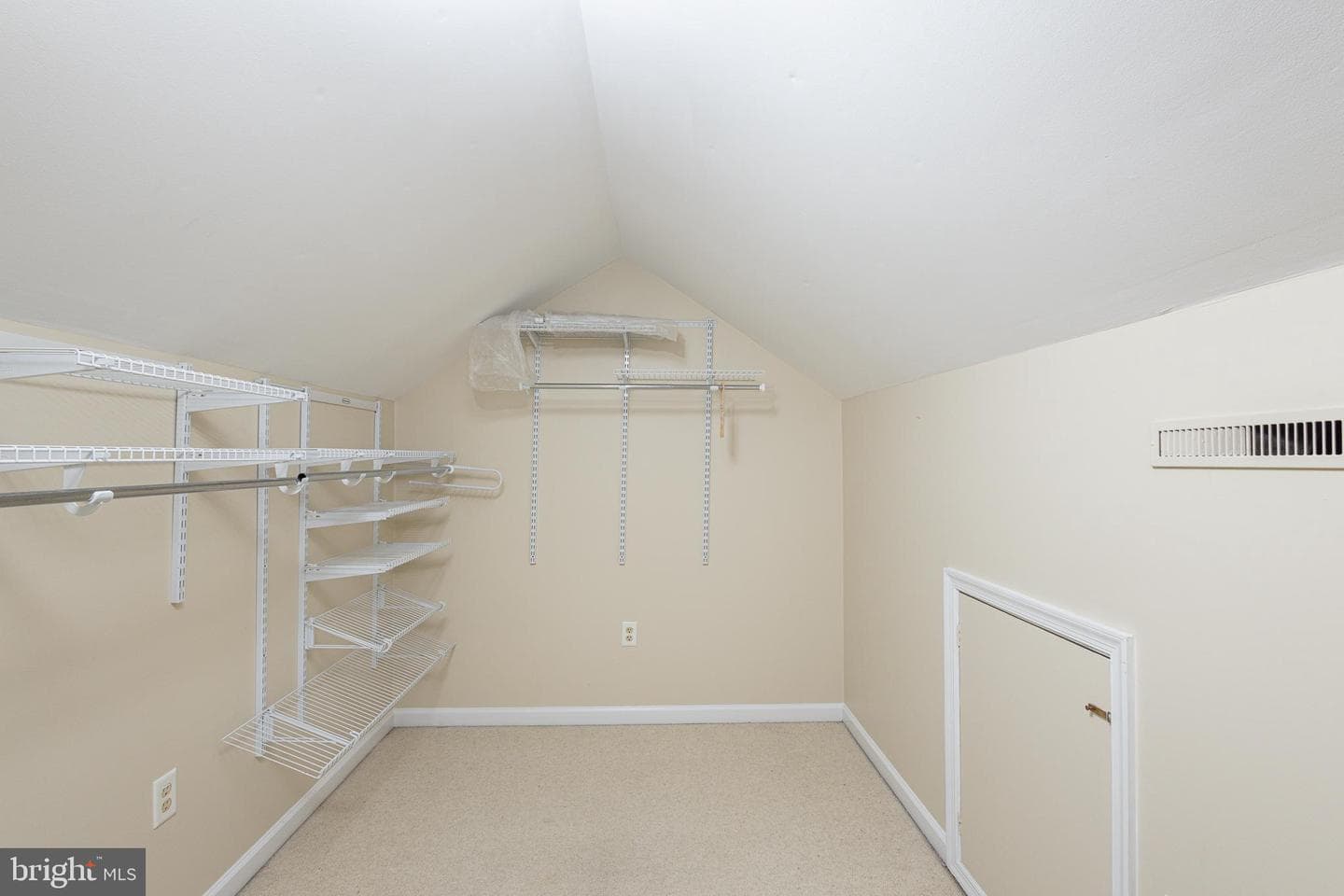 312 Spring Drive photo 25