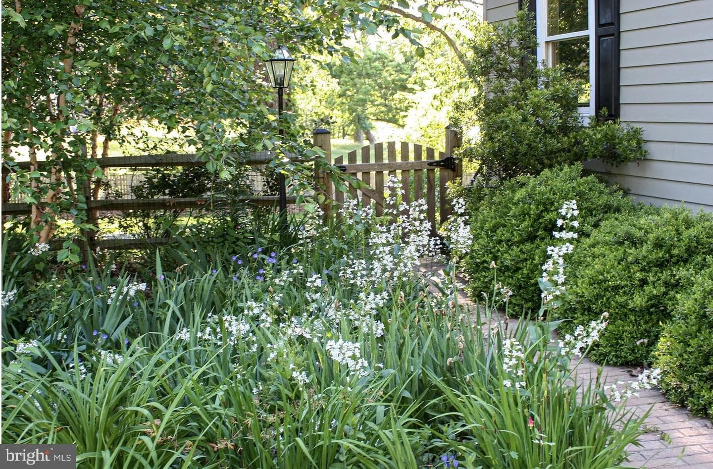 28674 Edgemere Road photo 18