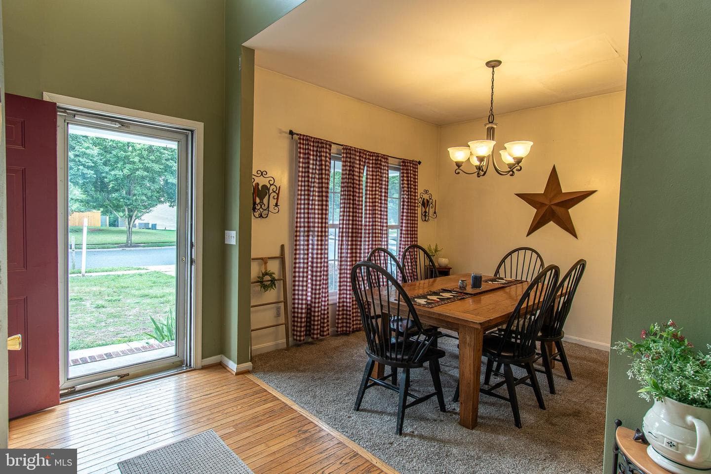 8804 Roundhouse Cir photo 7
