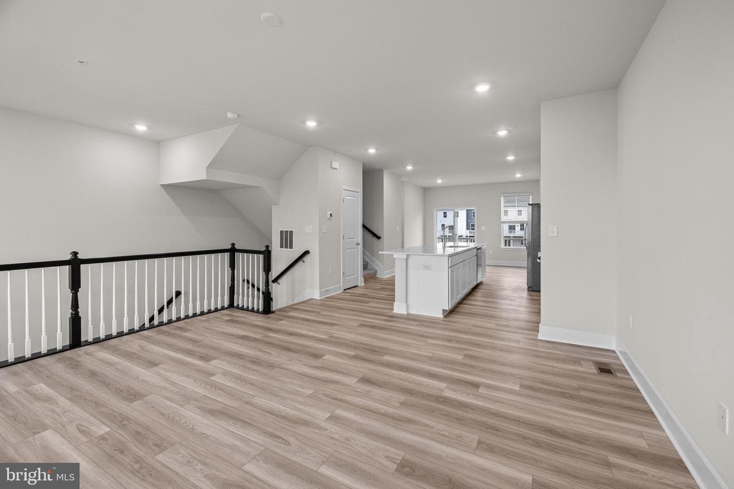 1410 Lake Geneva Drive photo 4