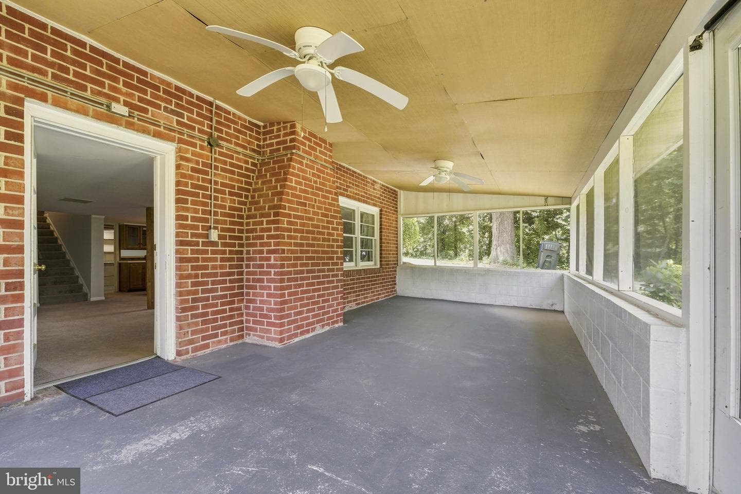 29328 Dutchmans Lane photo 35