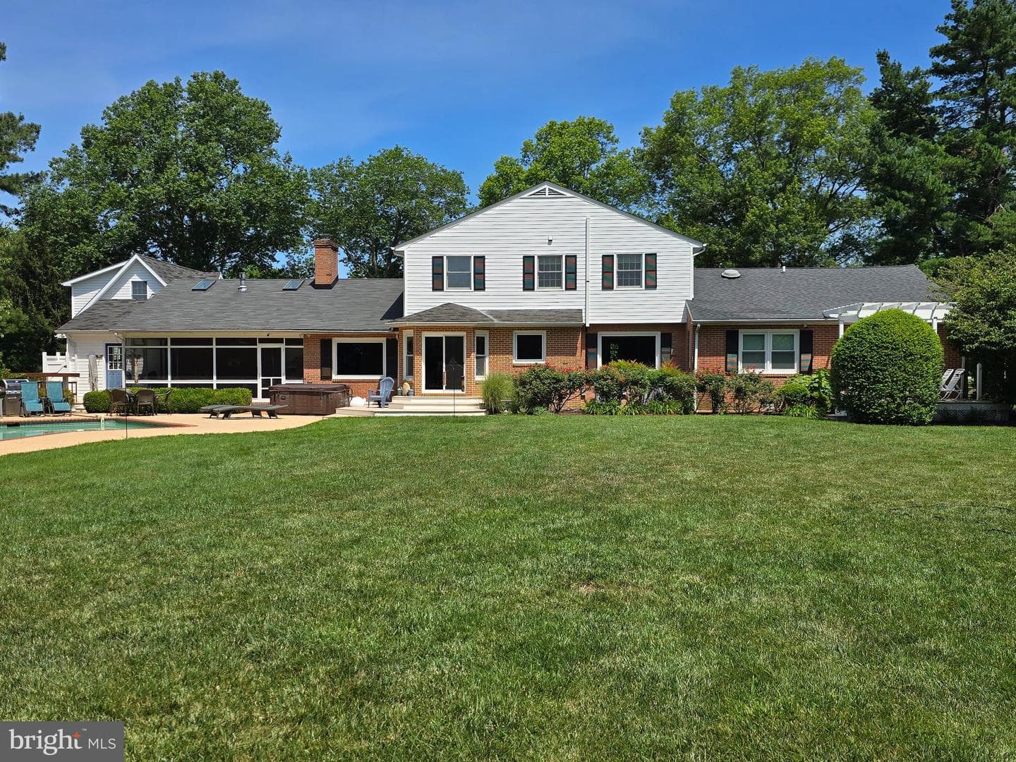 28091 Oaklands Circle photo 11