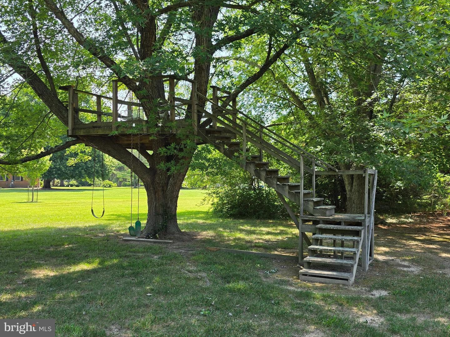 28091 Oaklands Circle photo 12