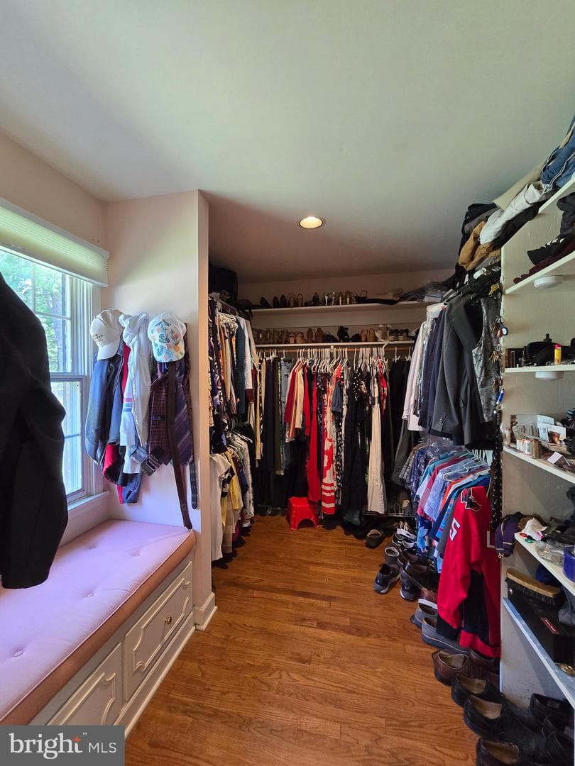 28091 Oaklands Circle photo 35
