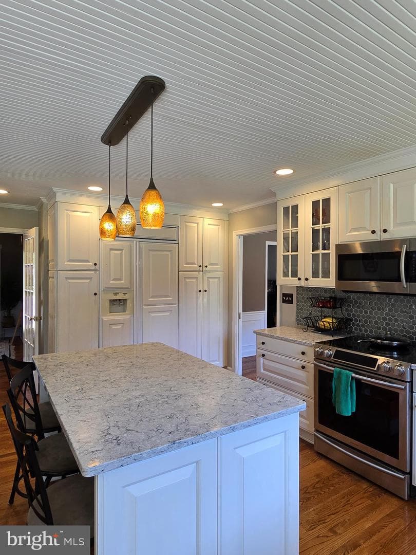 28091 Oaklands Circle photo 40