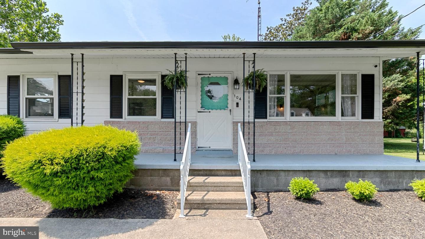 104 Sycamore Avenue photo 4