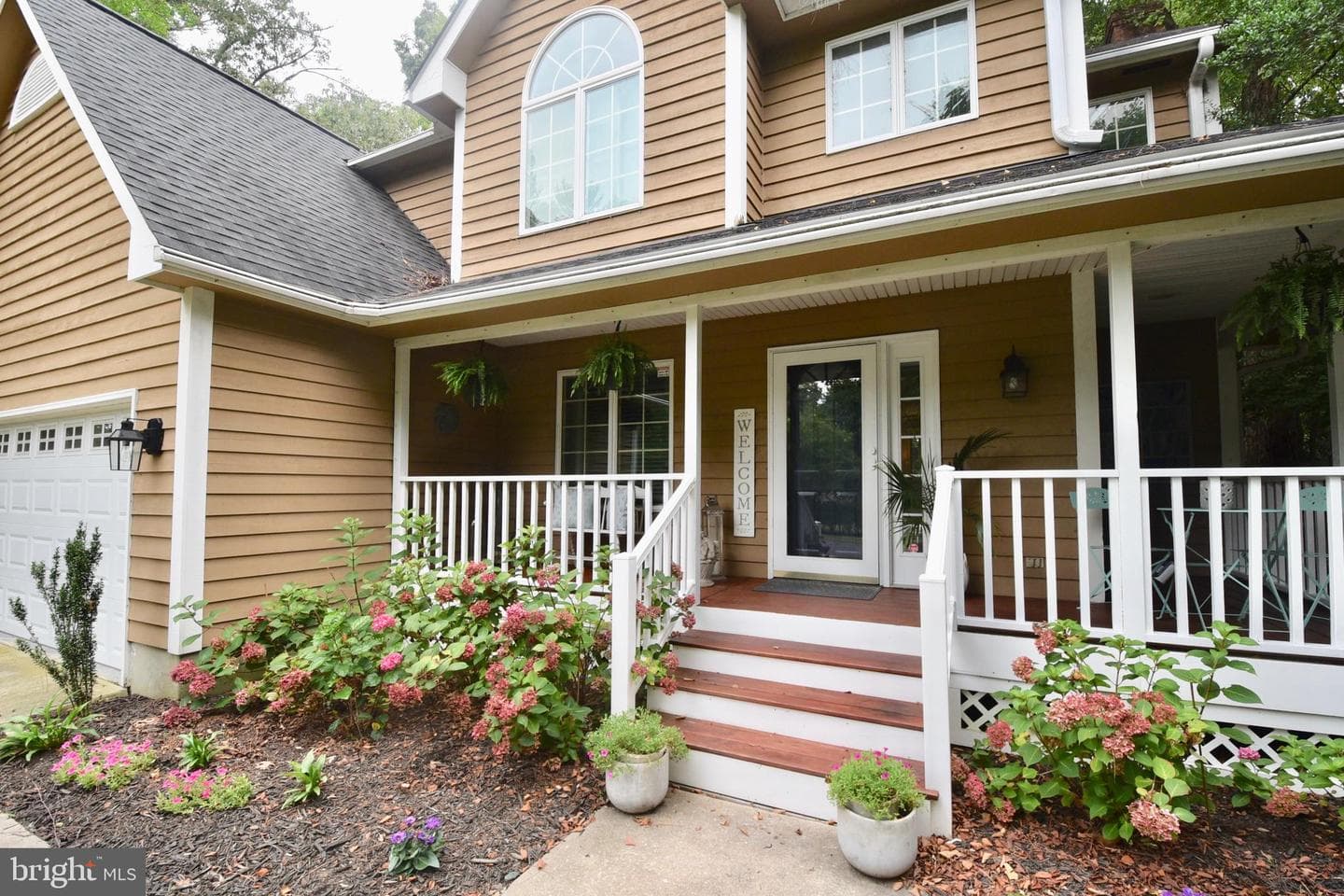 11 Londonderry Drive photo 3