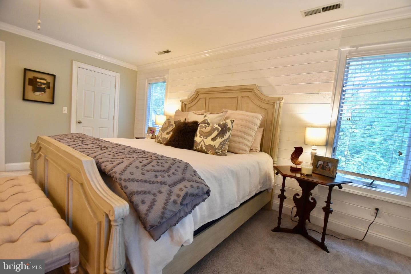 11 Londonderry Drive photo 32