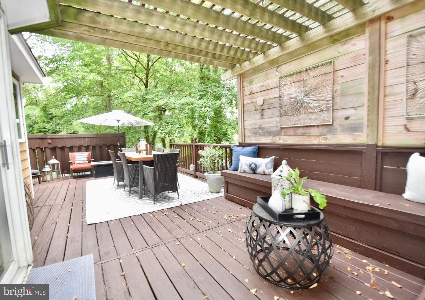 11 Londonderry Drive photo 41
