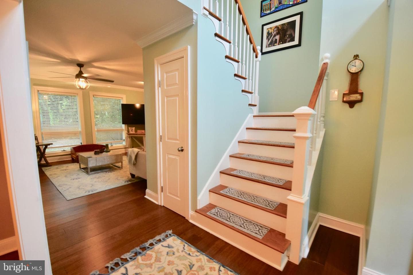 11 Londonderry Drive photo 5