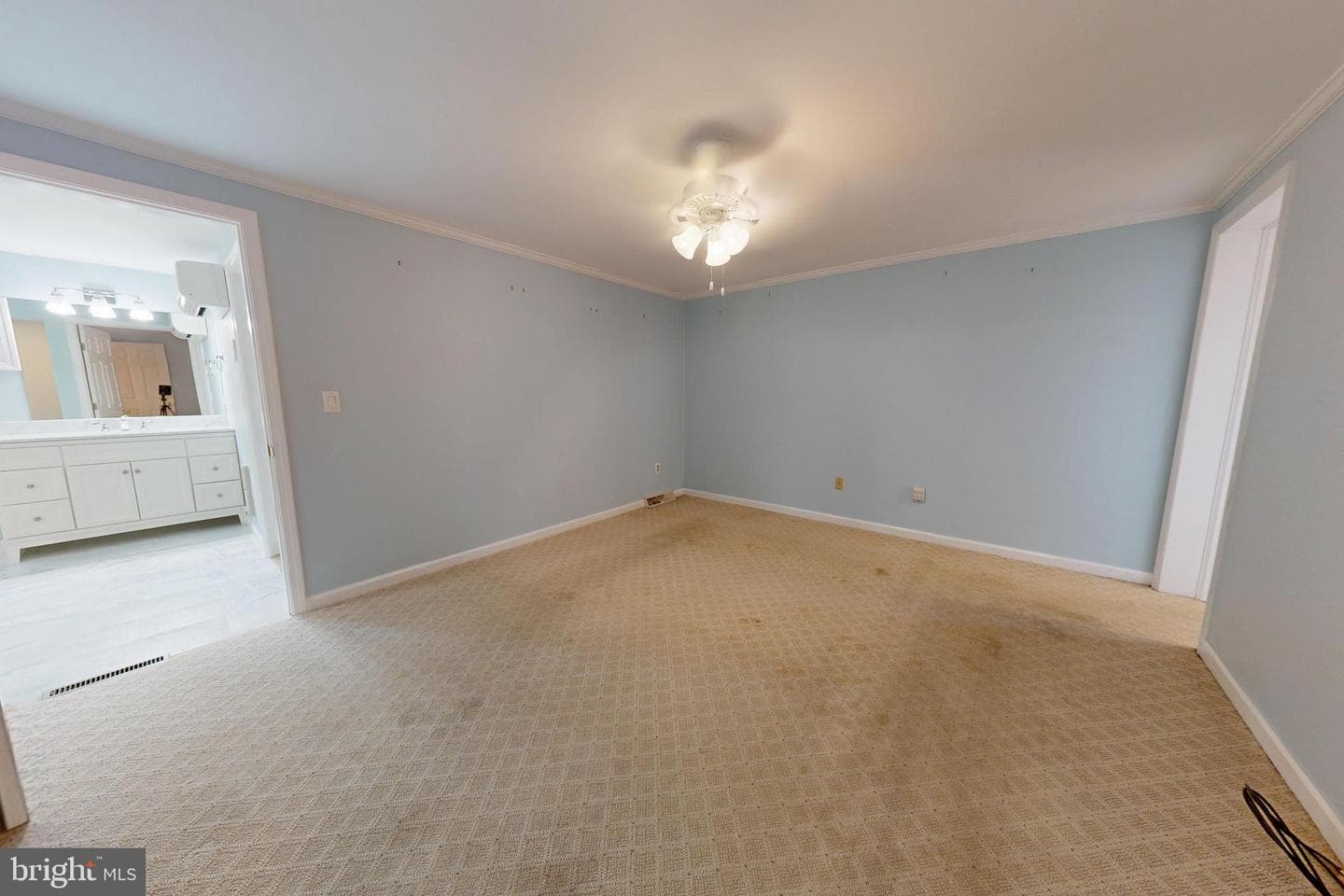 1 Victoria Court photo 16