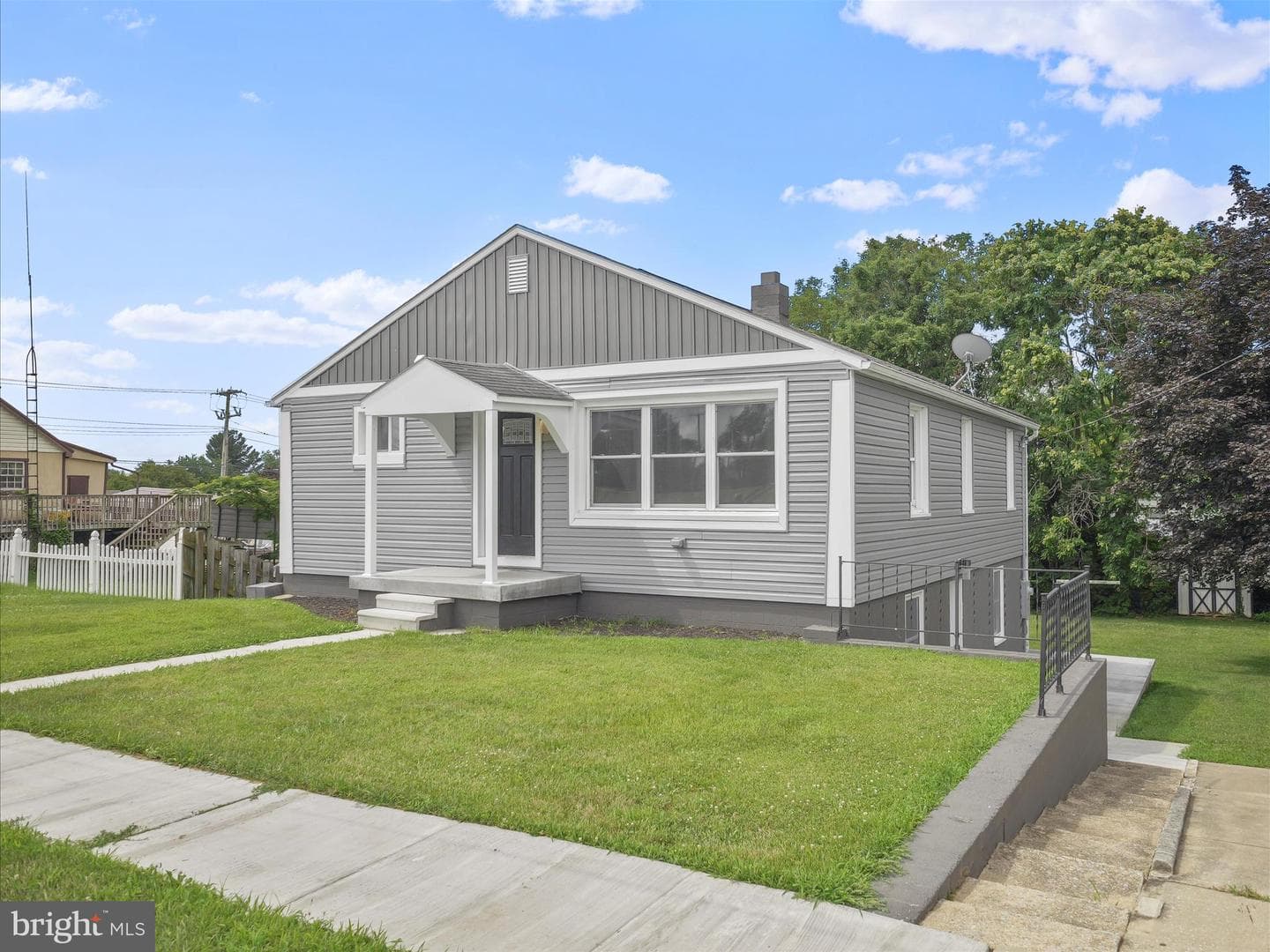 809 Florida Avenue photo 3
