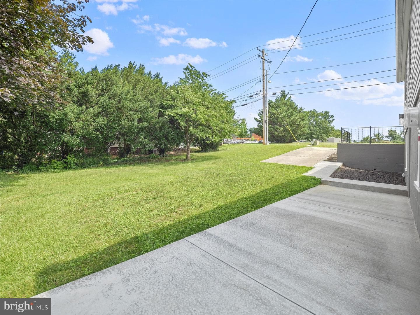 809 Florida Avenue photo 30