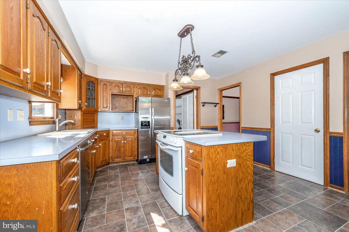 4 Shifflett Place photo 23