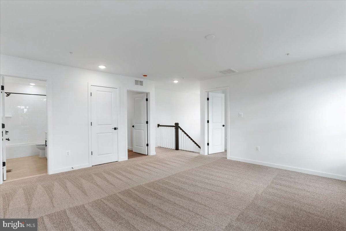 13710 Pulaski Drive photo 23