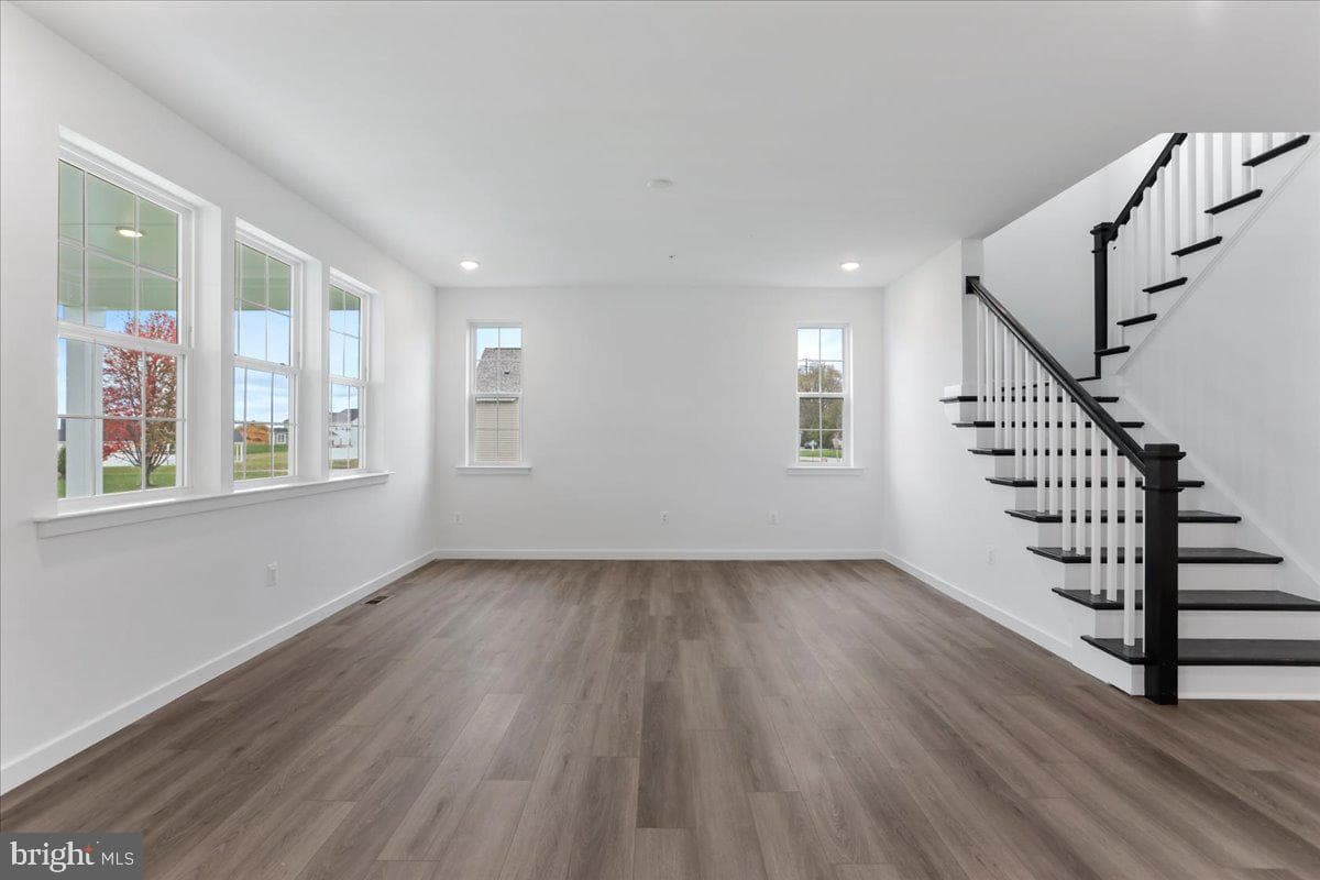 13710 Pulaski Drive photo 6