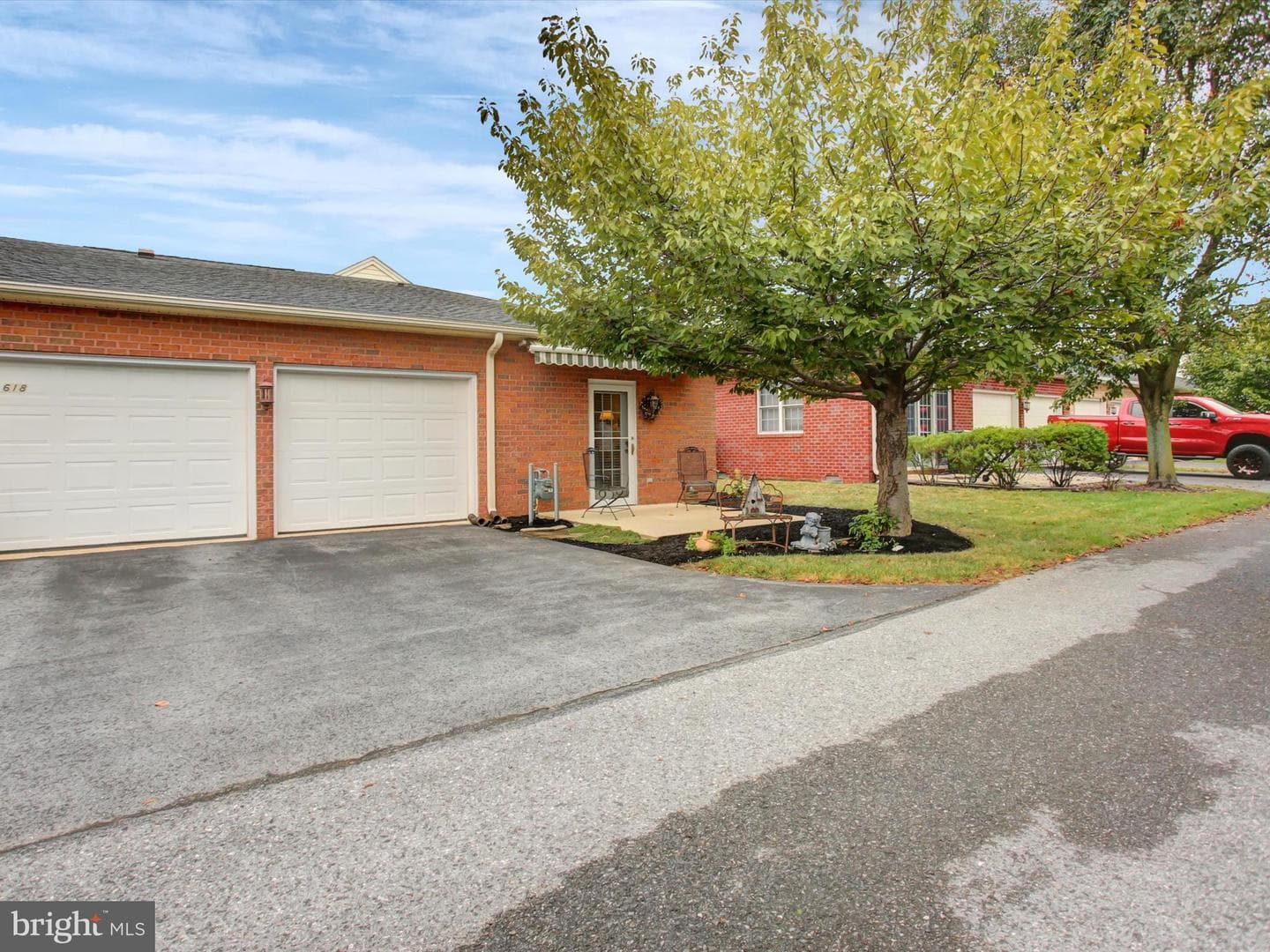 618 Trafalgar Drive photo 28