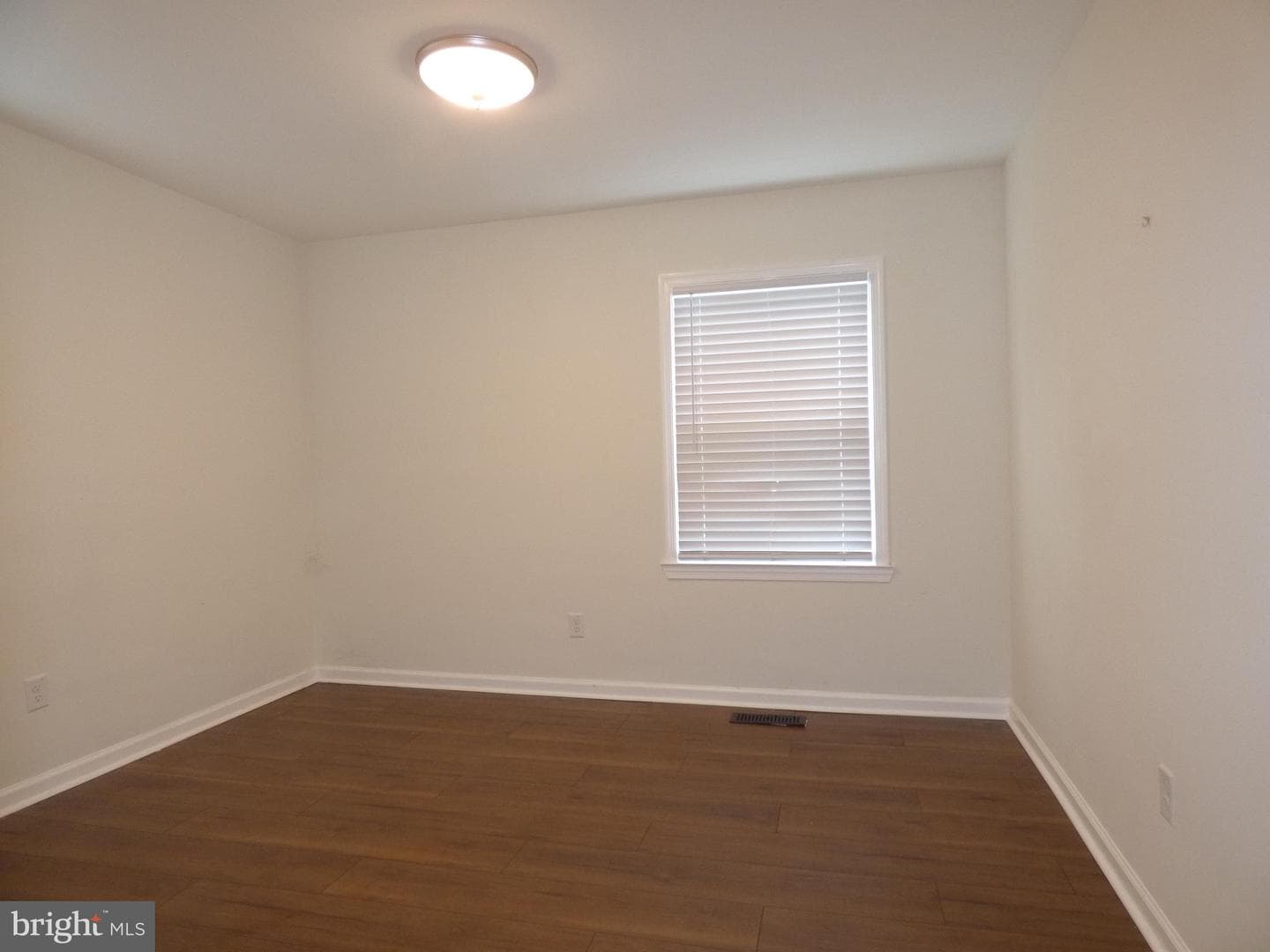 1181 Wayne Avenue photo 5