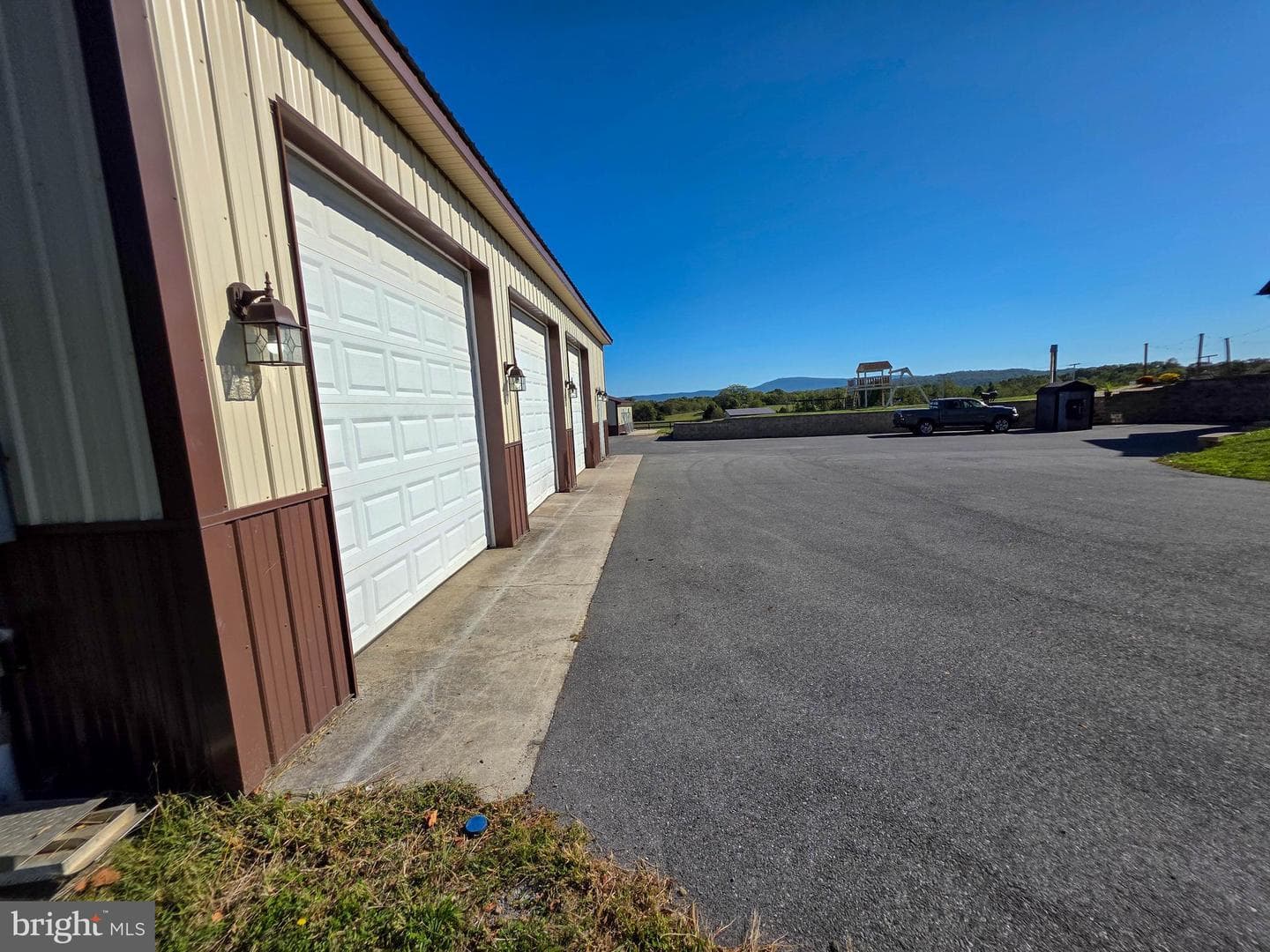 14637 Bain Road photo 83