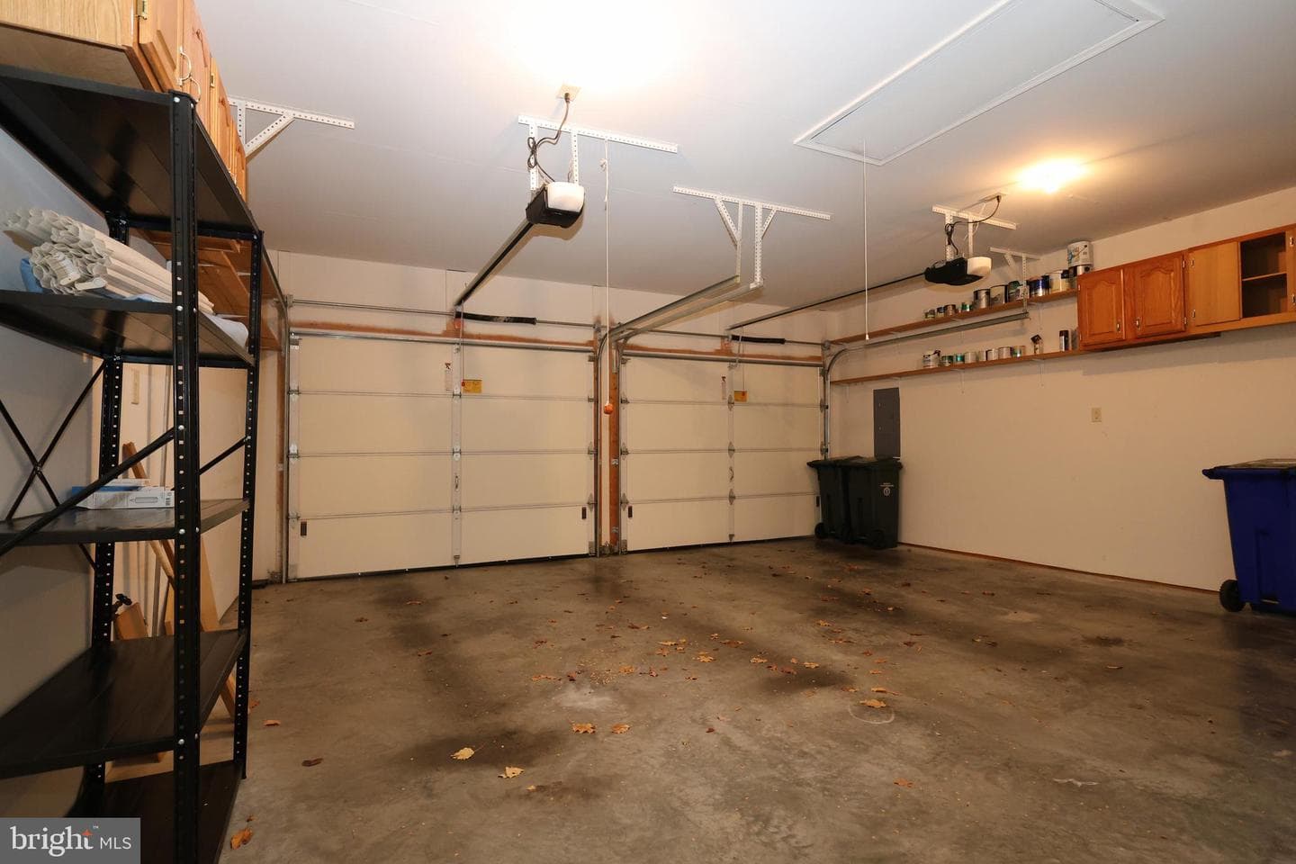 650 Trafalgar Drive photo 28