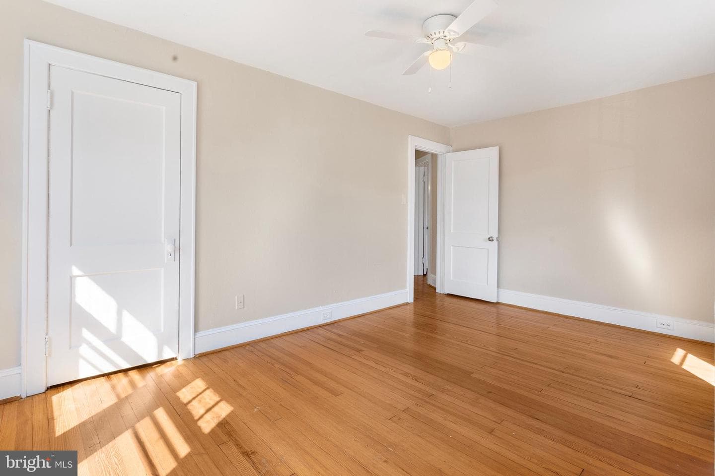 26 Laurel Street photo 17