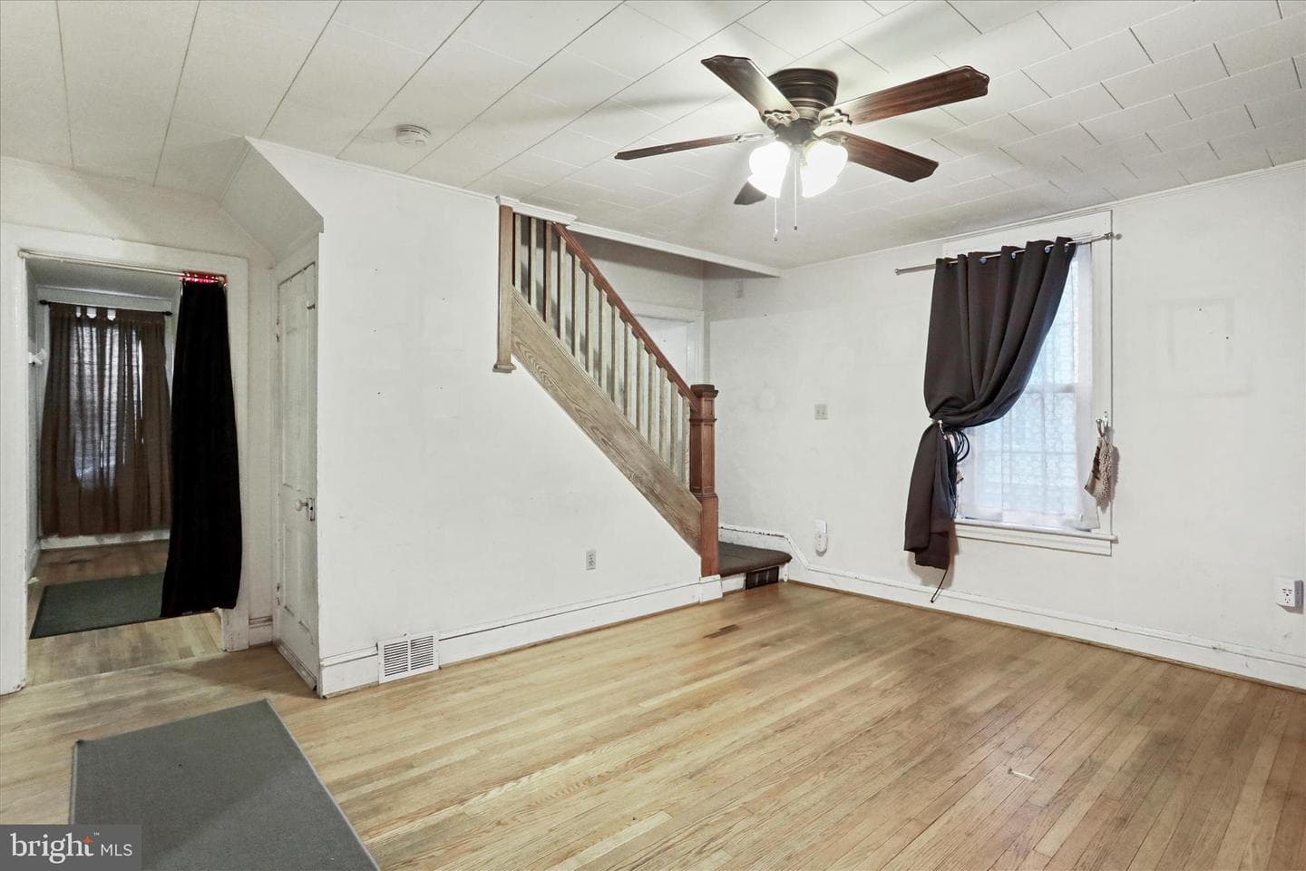 142 East Avenue photo 13