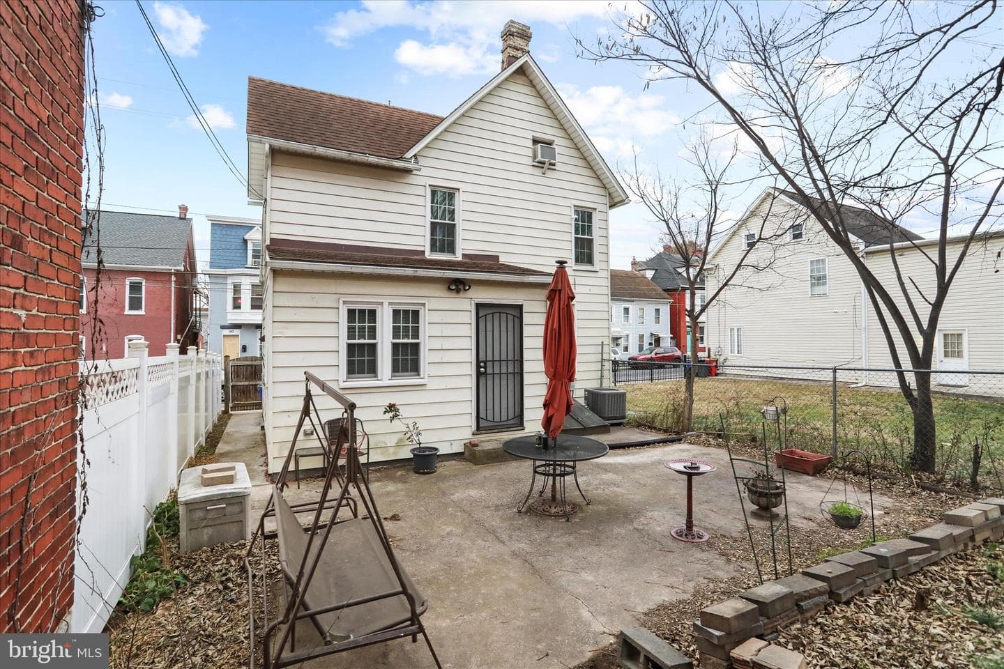142 East Avenue photo 42