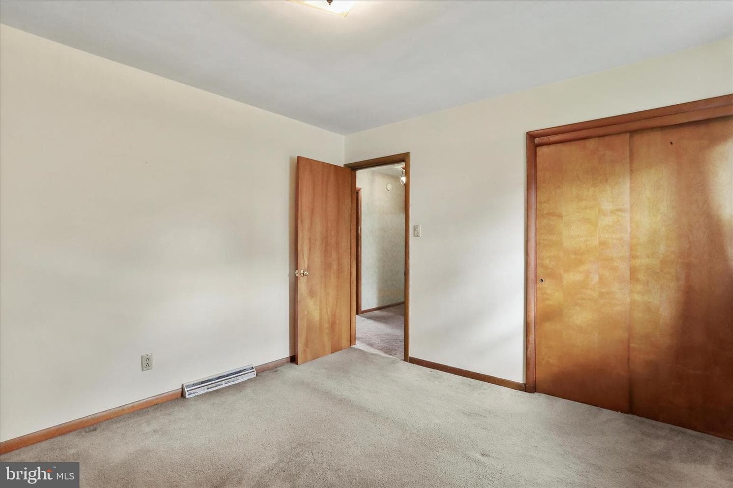 18531 Kent Avenue photo 16
