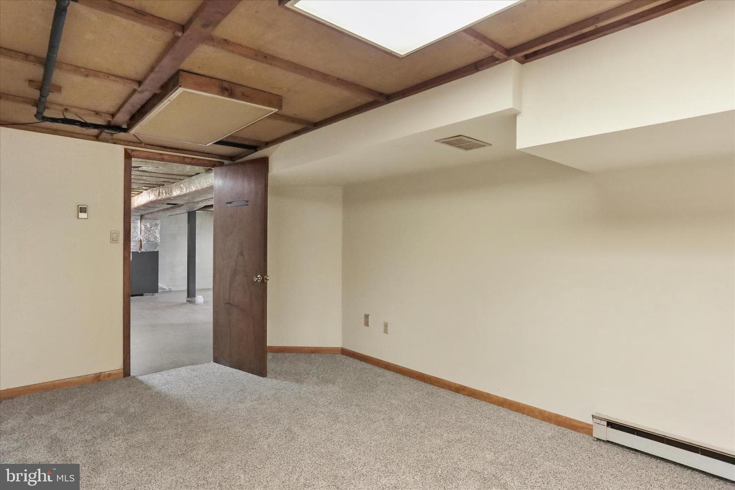 18531 Kent Avenue photo 20