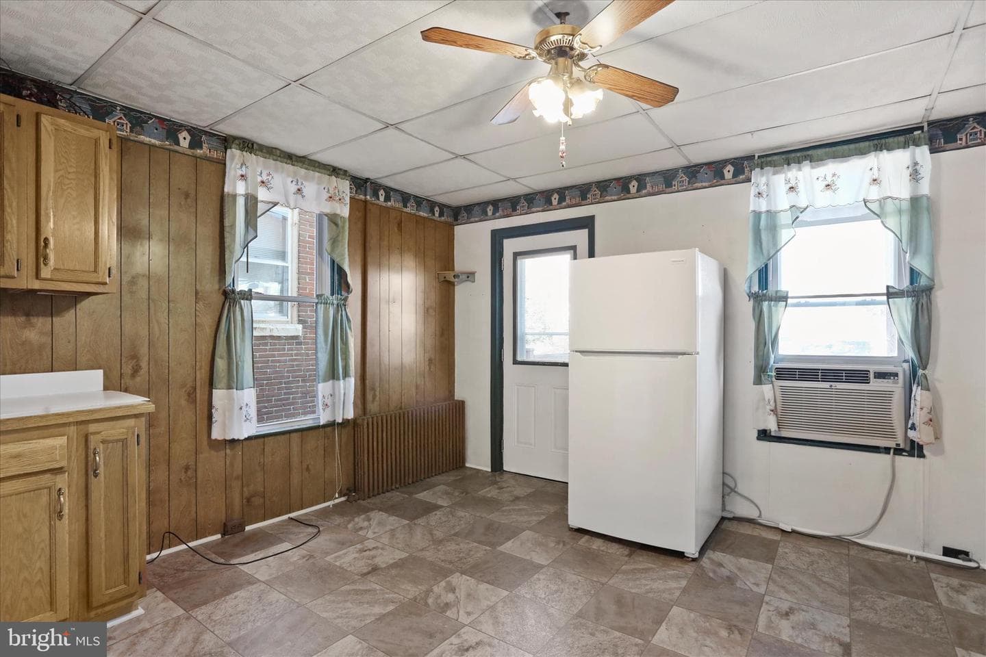 42 Fairground Avenue photo 13