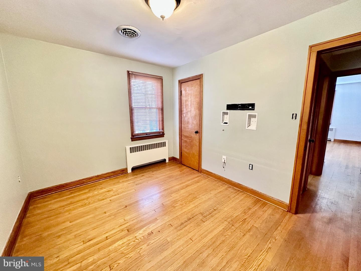 939 View Street photo 14