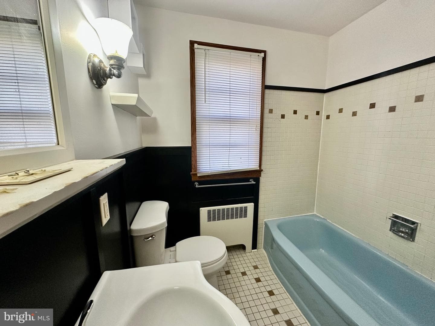 939 View Street photo 16