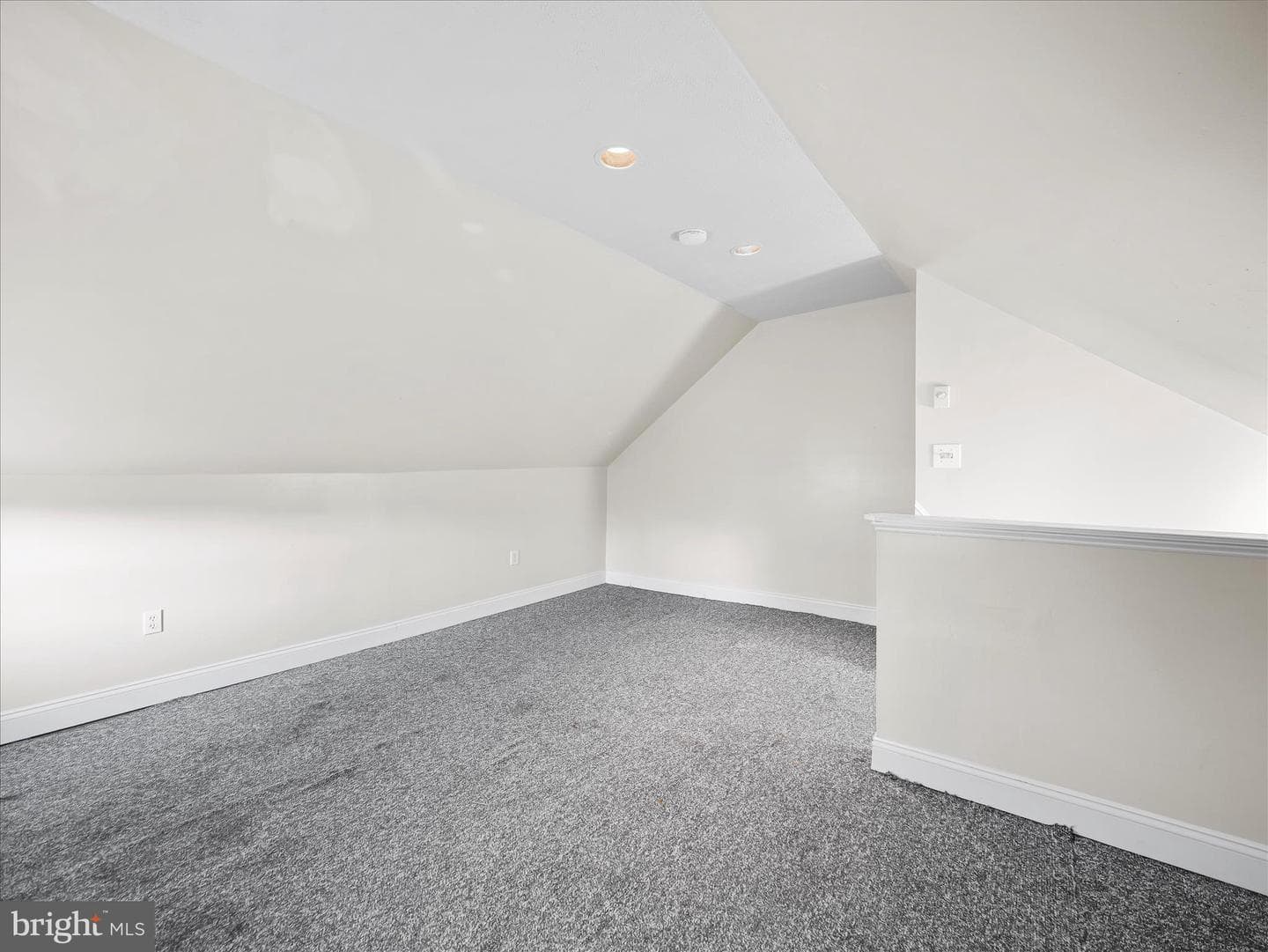 133 Randolph Ave photo 22