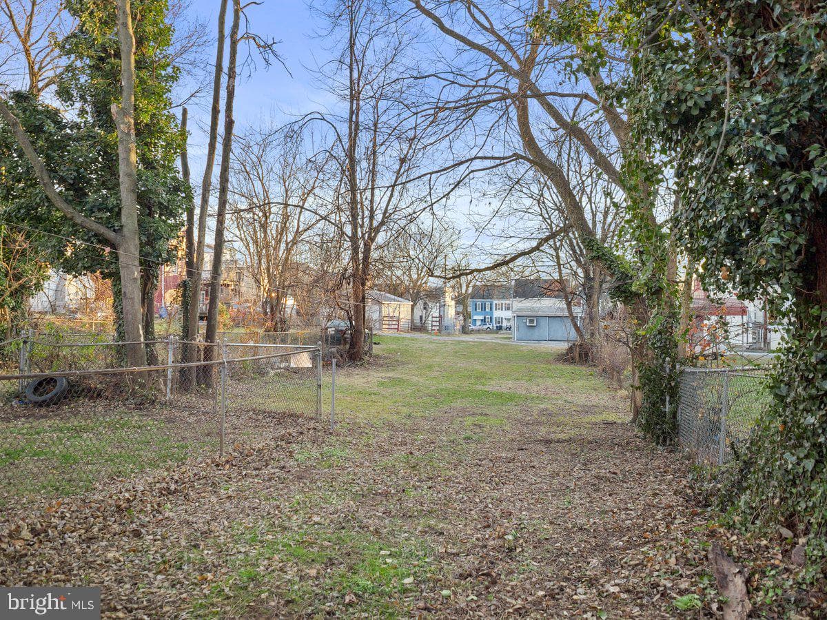 133 Randolph Ave photo 30