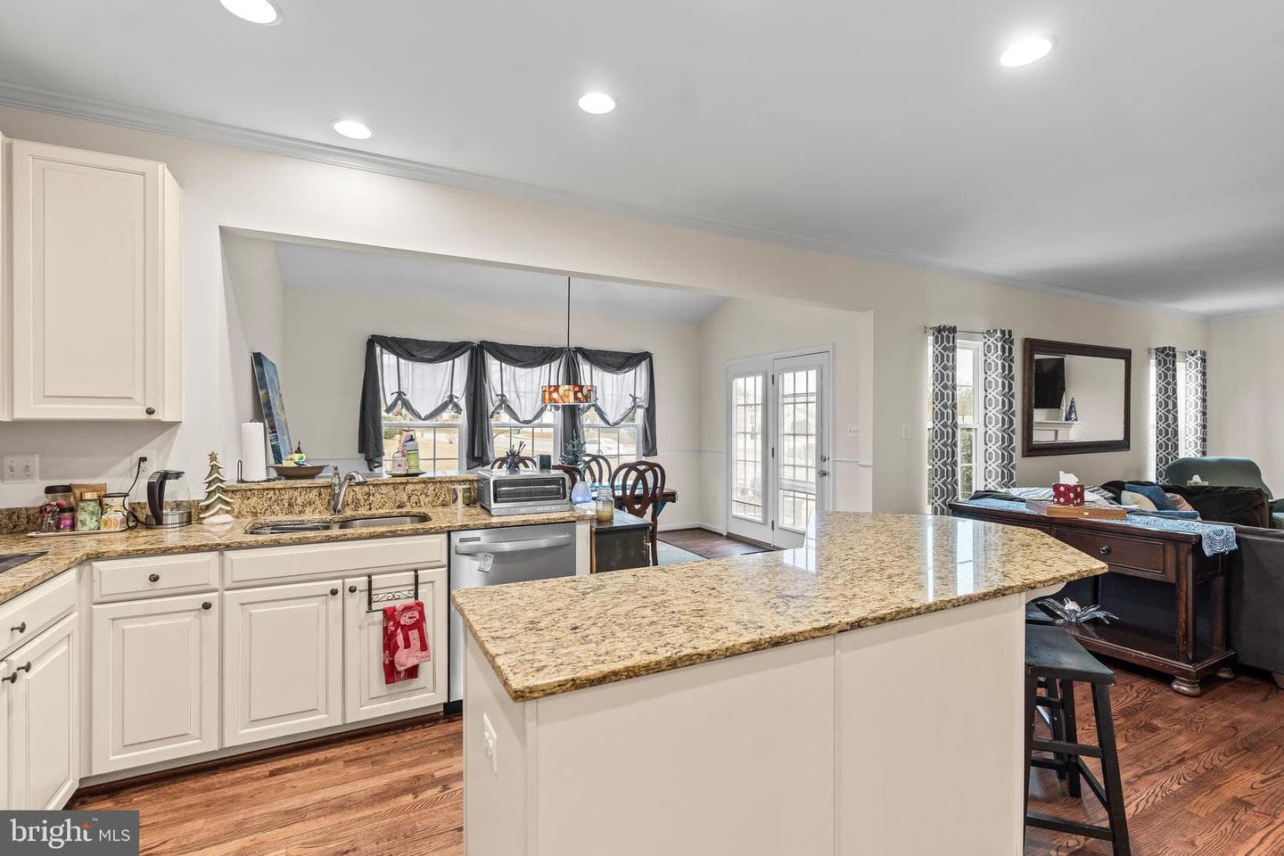 9401 Westenberger Drive photo 8