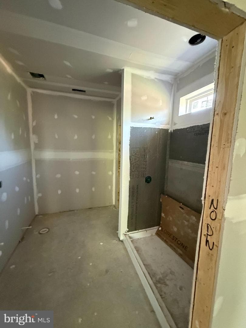 10918 Clinton Avenue photo 13