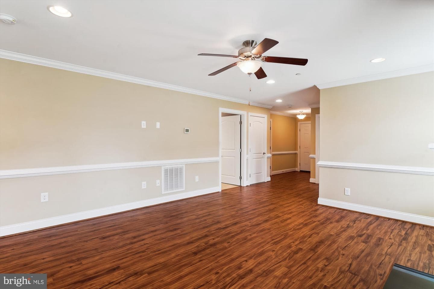9616 Cobble Stone Court photo 14