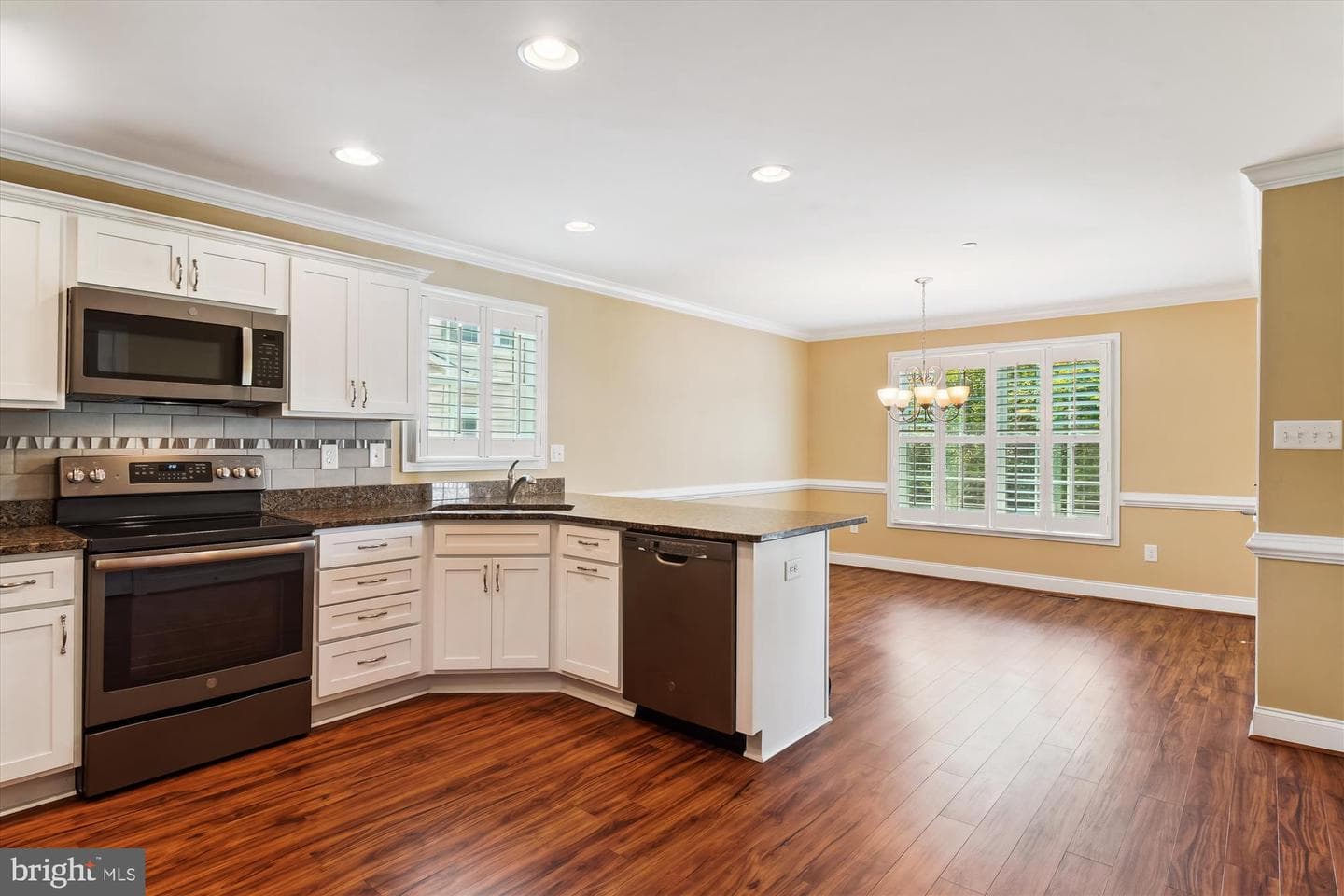 9616 Cobble Stone Court photo 7