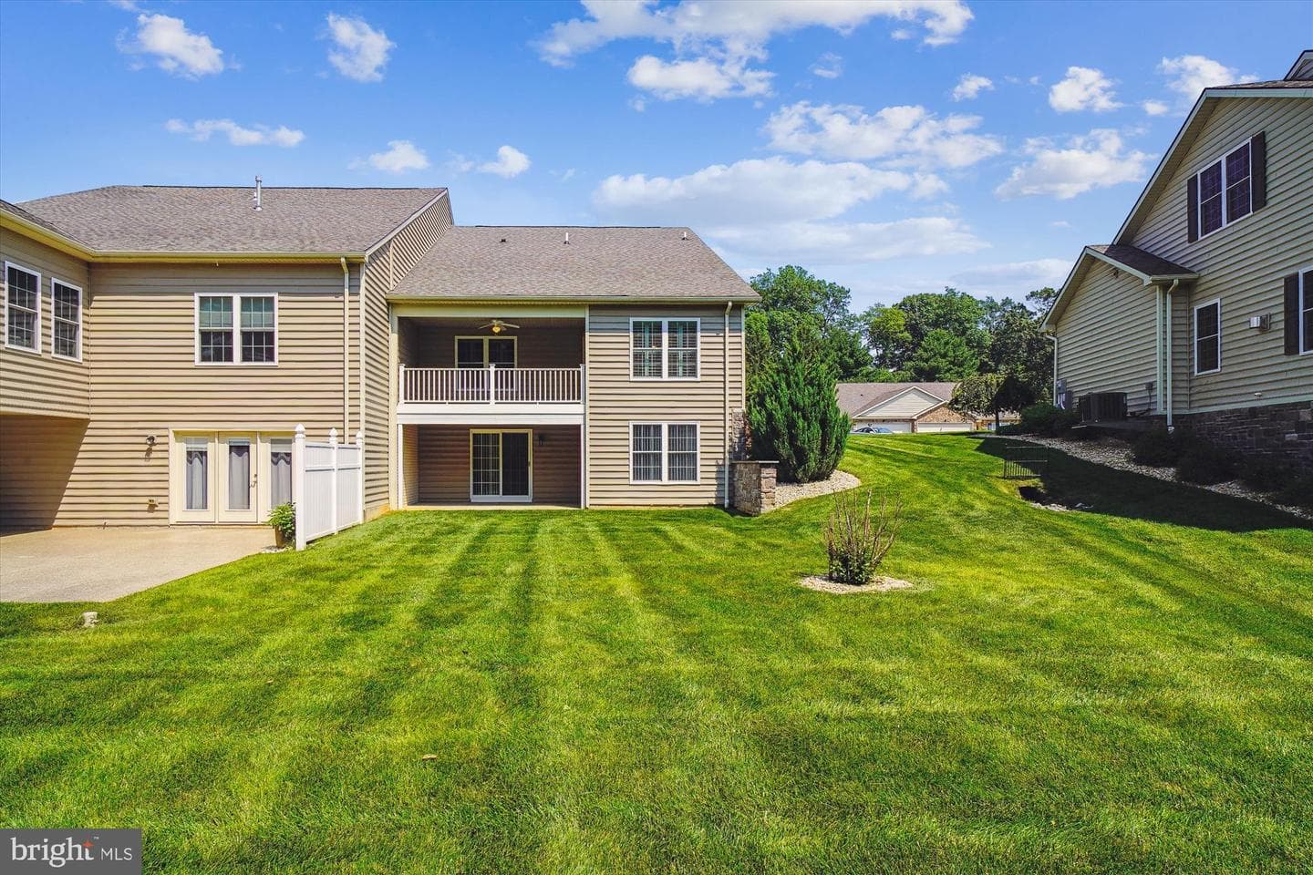 9616 Cobble Stone Court photo 9