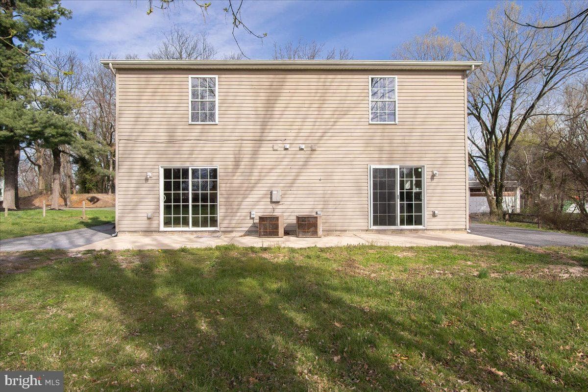 1312 Sherman Avenue photo 17