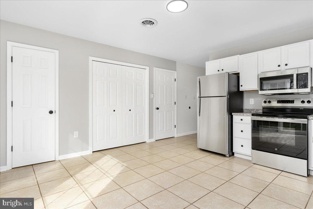 1312 Sherman Avenue photo 6